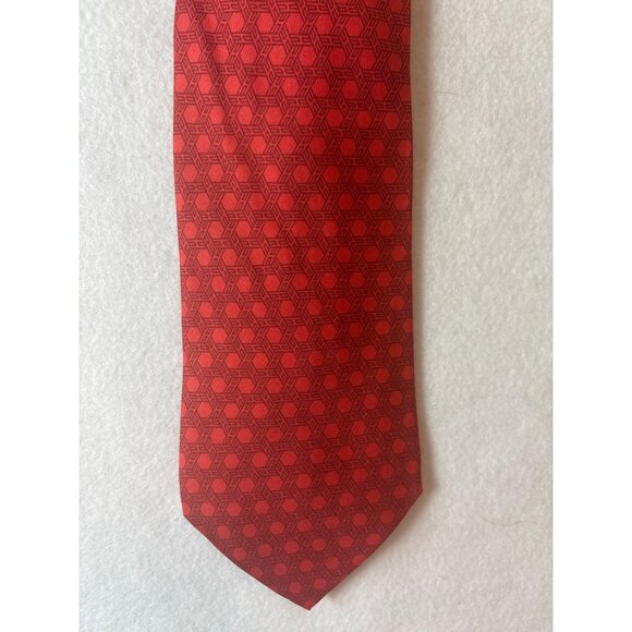 Hermès Paris Mens Red Geometric Pattern 100% Silk Tie - Picture 6 of 7